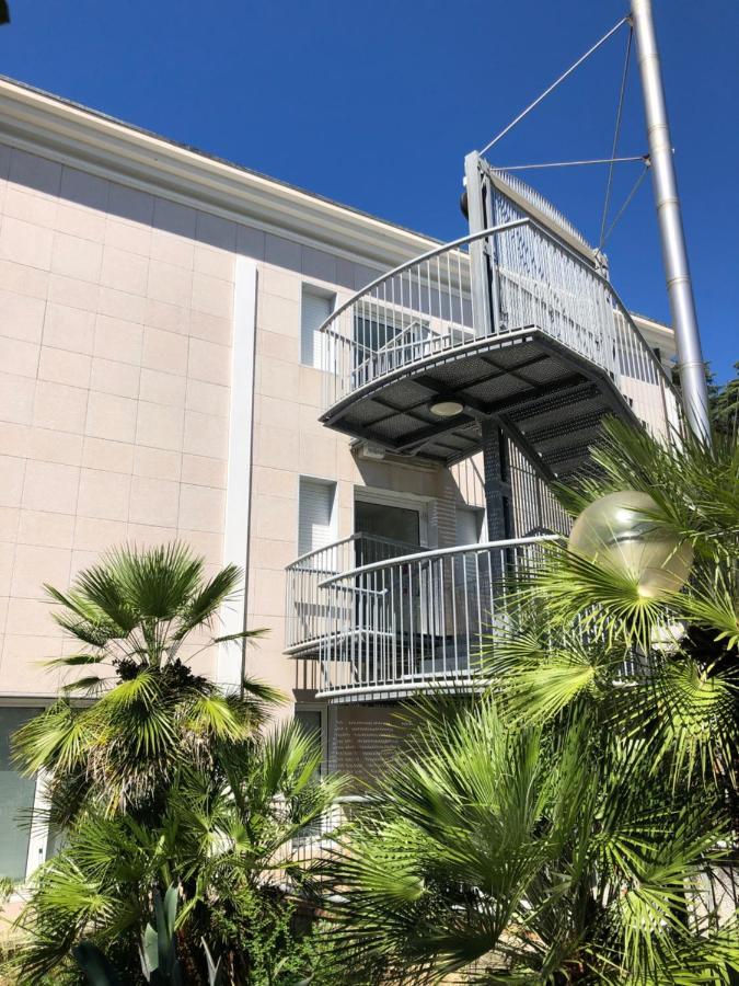 Mh Hotel Varazze Kültér fotó