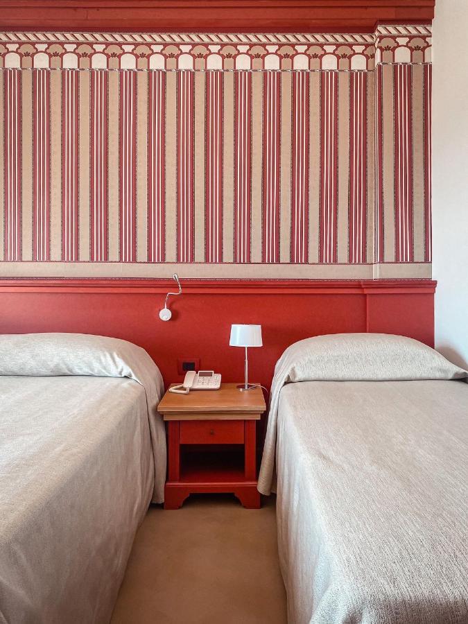Mh Hotel Varazze Kültér fotó
