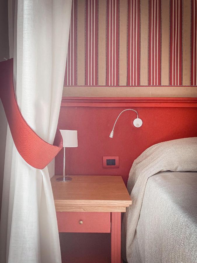 Mh Hotel Varazze Kültér fotó