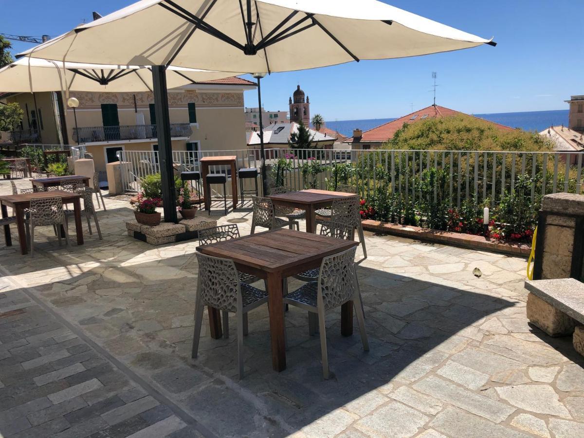 Mh Hotel Varazze Kültér fotó