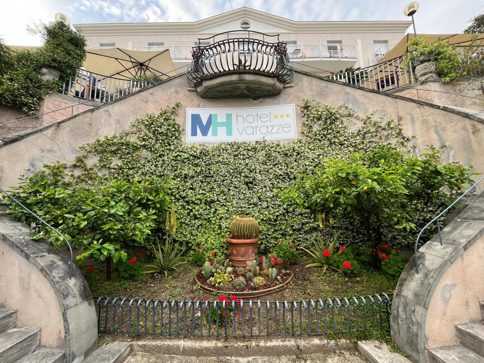 Mh Hotel Varazze Kültér fotó